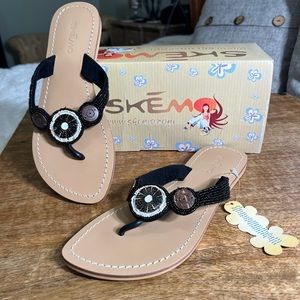 New with tags size 9 skemo sandals